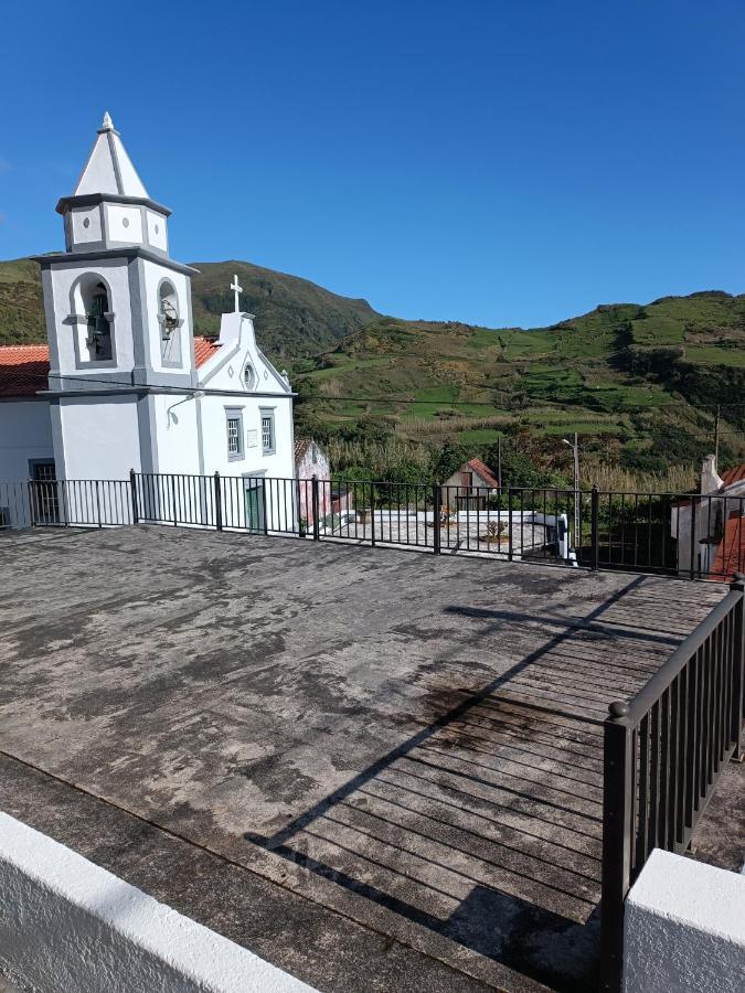 Alojamento Local M&I Lajes das Flores Exteriör bild