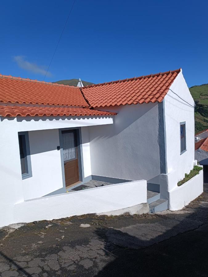 Alojamento Local M&I Lajes das Flores Exteriör bild