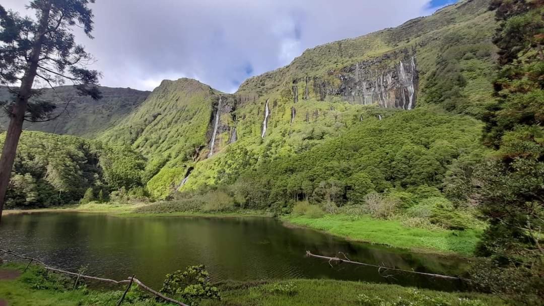 Alojamento Local M&I Lajes das Flores Exteriör bild