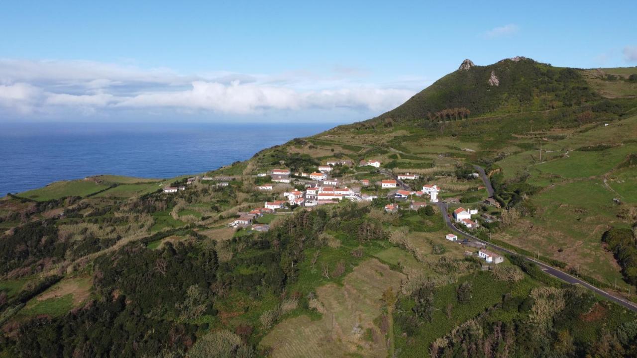 Alojamento Local M&I Lajes das Flores Exteriör bild