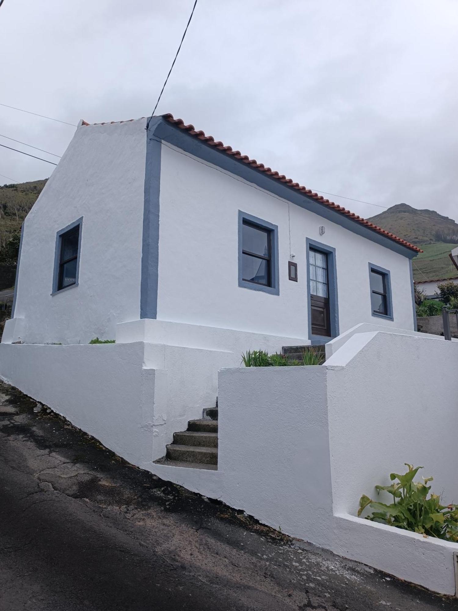 Alojamento Local M&I Lajes das Flores Exteriör bild